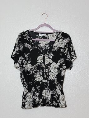 Modern Attraction Black Floral Peplum Top V Neck Button Front Size XL
